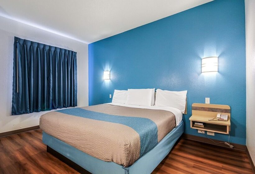 جناح ديلوكس, Motel 6 New Braunfels