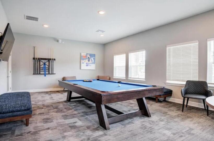 آپارتمان 3 خوابه, Aurora Condos By Barsala