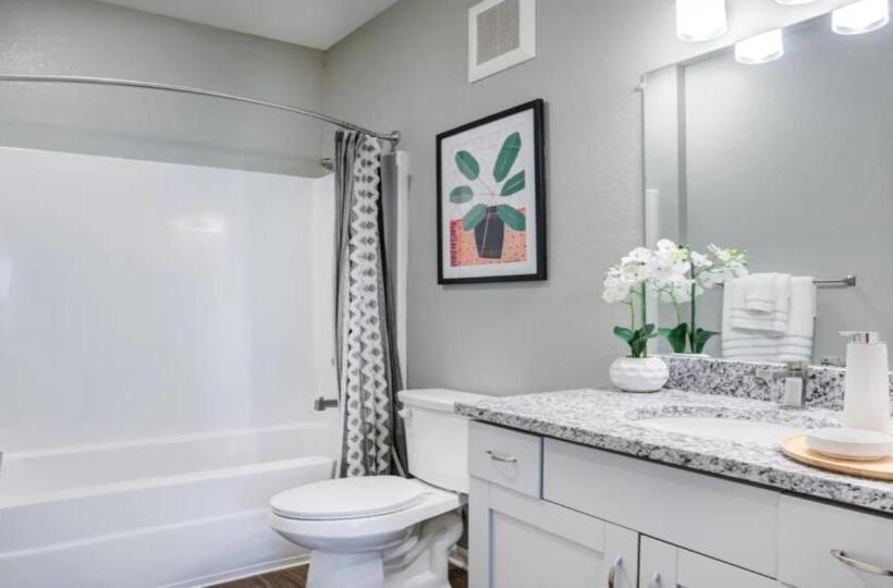 آپارتمان 3 خوابه, Aurora Condos By Barsala