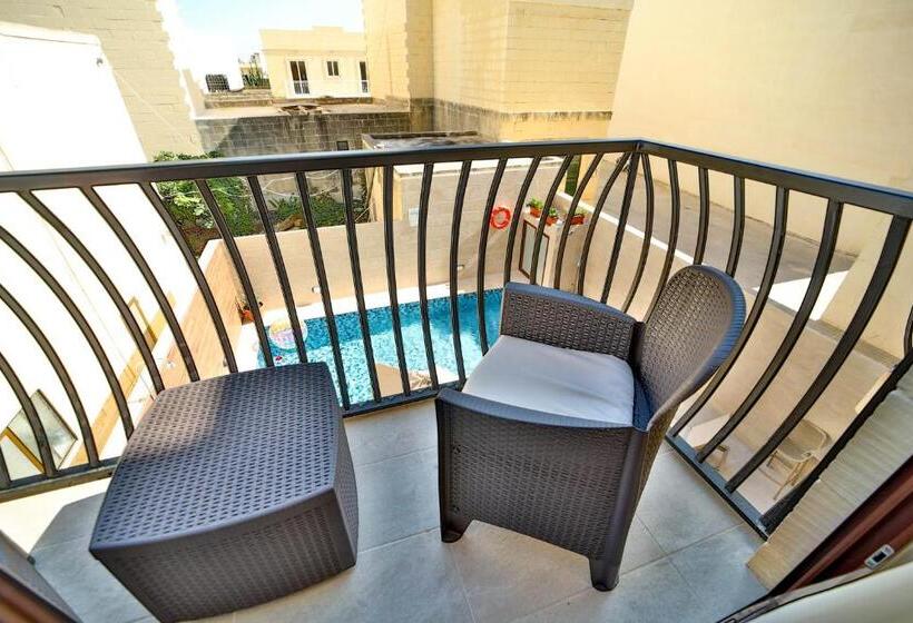 اتاق لوکس با بالکن, 49 Sunrise Lodge