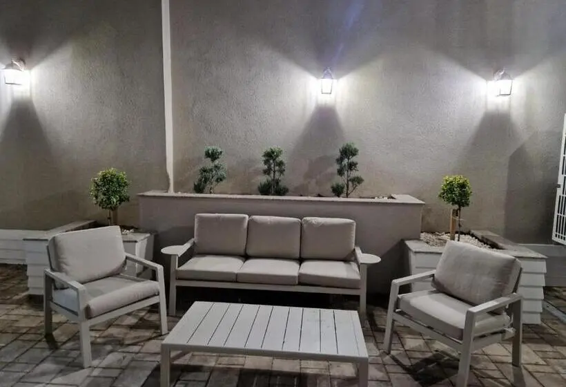 آپارتمان لوکس 1 خوابه, Bizi House Accommodation