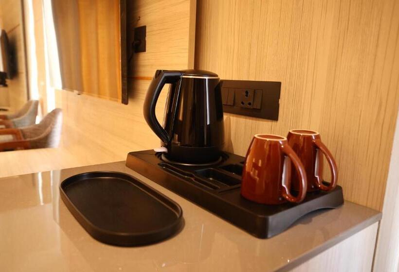 Номер Deluxe Кровать Кинг, Grace Inn Hotel Dehradun