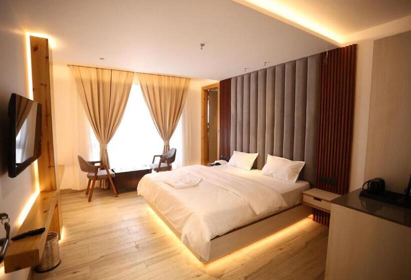 Номер Deluxe Кровать Кинг, Grace Inn Hotel Dehradun