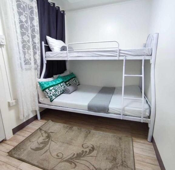 חדר משפחתי, Casa La El Baguio