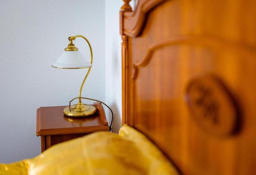 １ベッドルームアパートメント, Complex Vața Băi