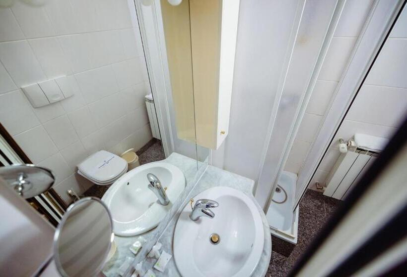 スタンダードルーム, Complex Vața Băi