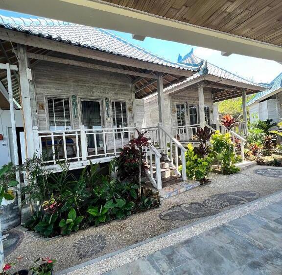 חדר סטנדרט נוף לים עם מרפסת, Nusa View   Hakuna Matata