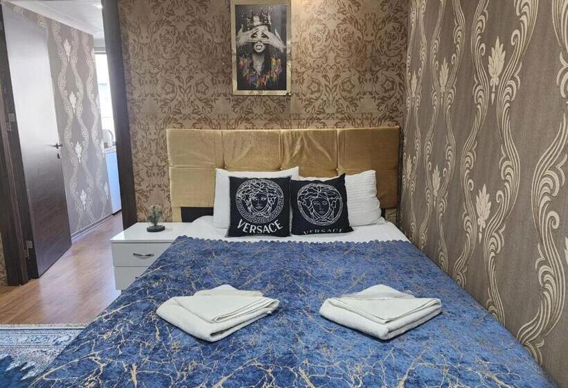 패밀리 룸, Ottoman Suit Apartment &