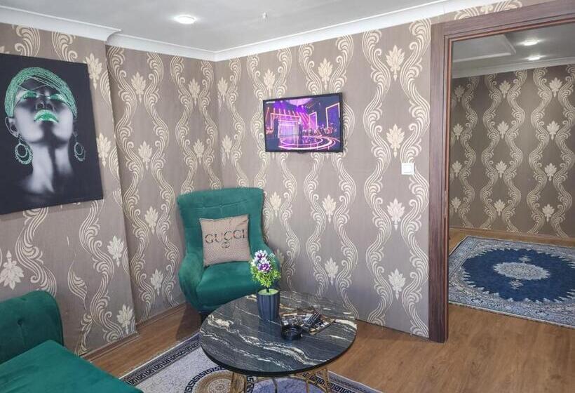 Quarto Familiar, Ottoman Suit Apartment &