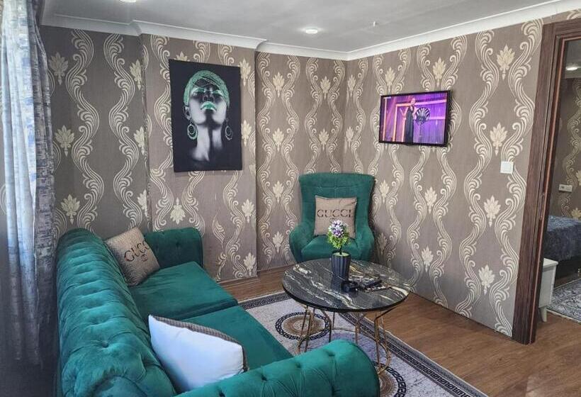 패밀리 룸, Ottoman Suit Apartment &