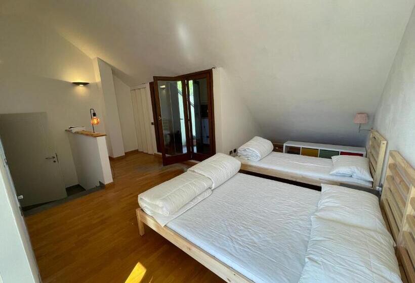 חדר סטנדרט לשלושה עם חדר אמבטיה משוף, Da Silvia