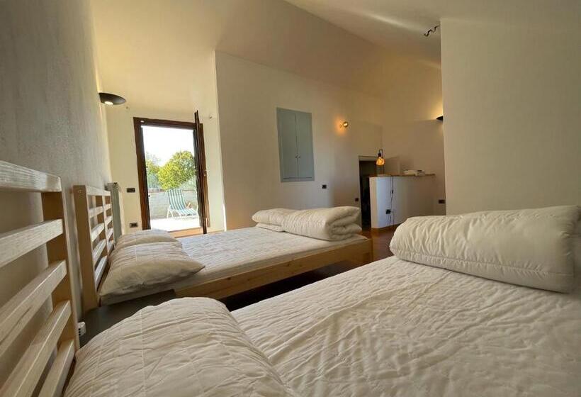 דירת שני חדרים, Da Silvia