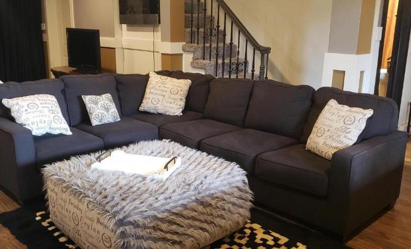 豪华三人间, Cozy Cove Suite