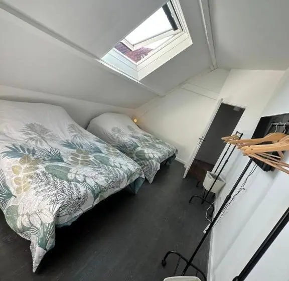 ファミリールーム, Chambres D’hôtes Autonomes Le Domaine Neuf Morlac