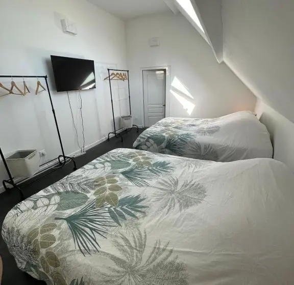 ファミリールーム, Chambres D’hôtes Autonomes Le Domaine Neuf Morlac