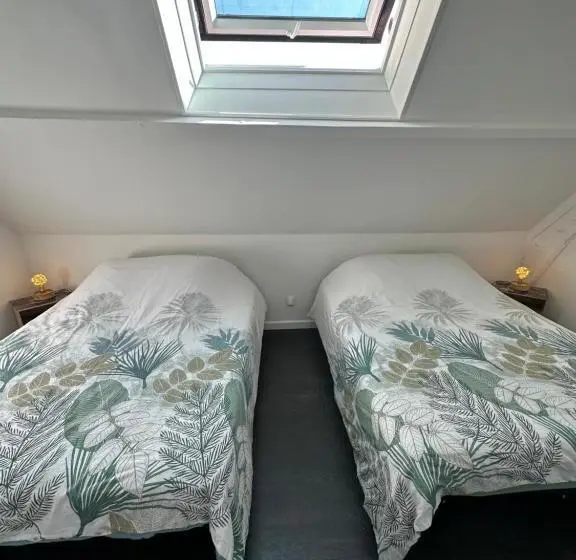 ファミリールーム, Chambres D’hôtes Autonomes Le Domaine Neuf Morlac