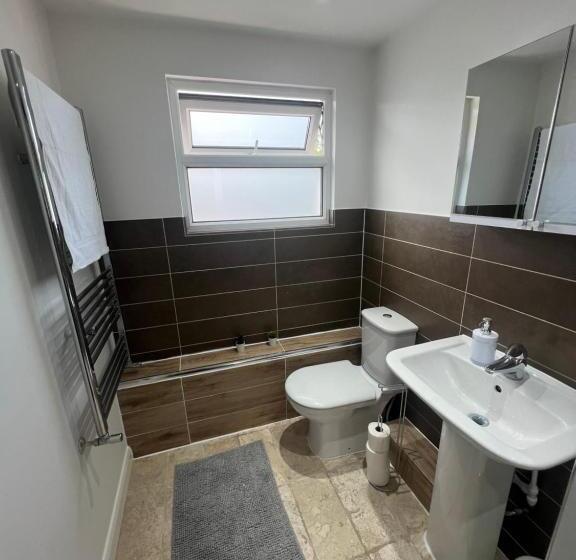 Семейное Студио, Stunning House 15 Min From Wembley Arena