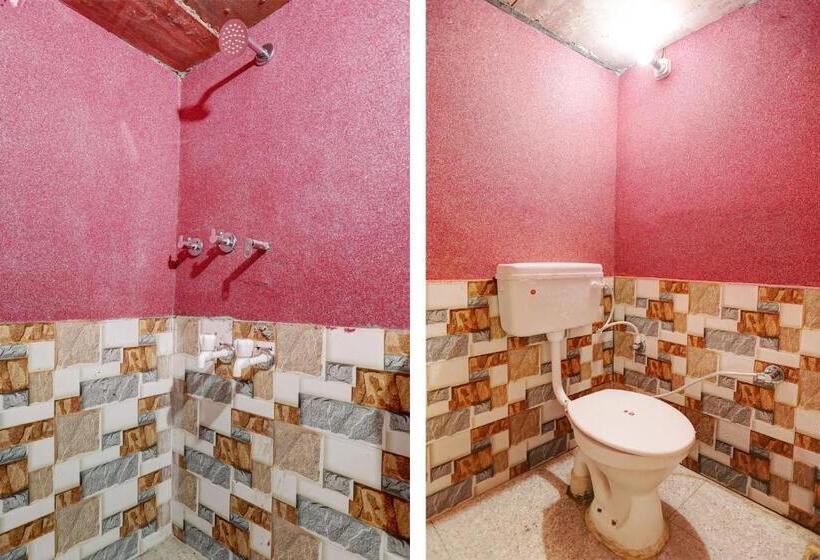 غرفة كلاسيكية ثلاثية, Spot On Hotel Small Town