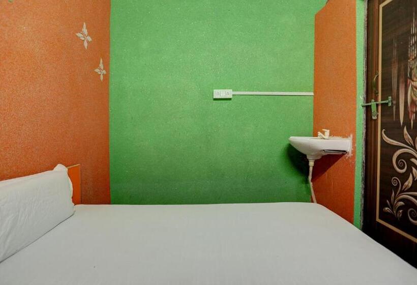 غرفة كلاسيكية ثلاثية, Spot On Hotel Small Town