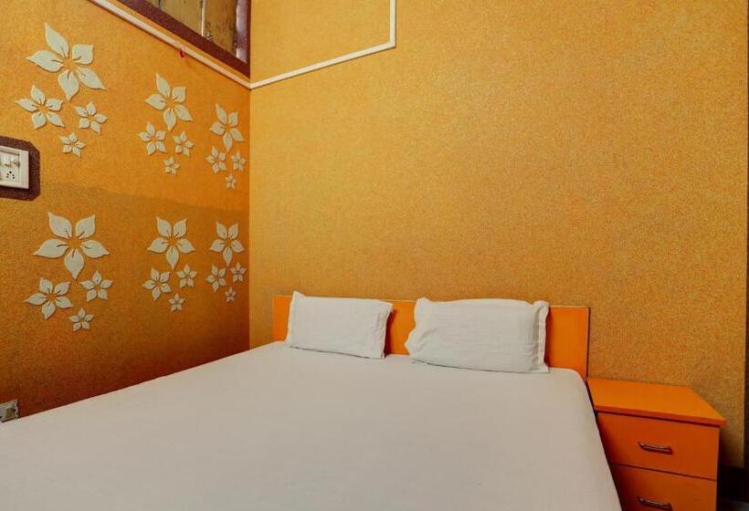 غرفة كلاسيكية ثلاثية, Spot On Hotel Small Town