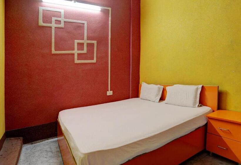 Трехместный Номер Классика, Spot On Hotel Small Town
