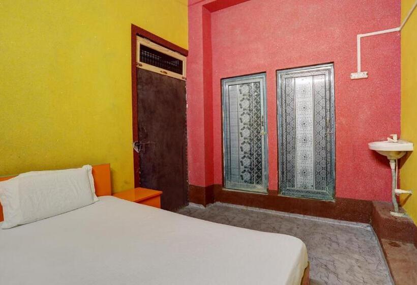 غرفة كلاسيكية ثلاثية, Spot On Hotel Small Town