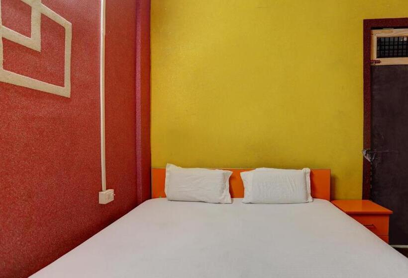 Трехместный Номер Классика, Spot On Hotel Small Town
