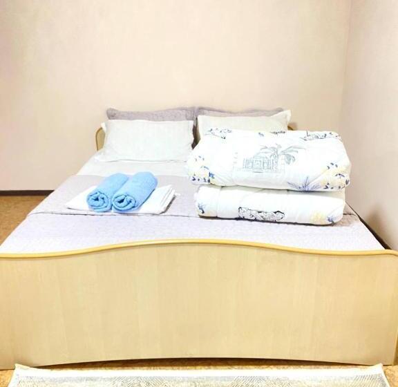 آپارتمان 1 خوابه, Town House, Metro Raiymbek