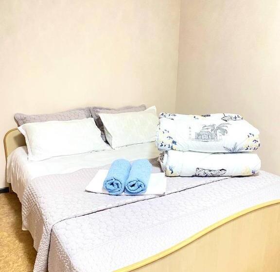 آپارتمان 1 خوابه, Town House, Metro Raiymbek