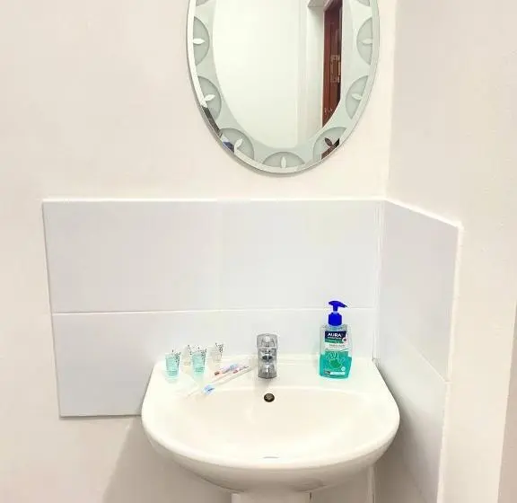 آپارتمان 1 خوابه, Town House, Metro Raiymbek