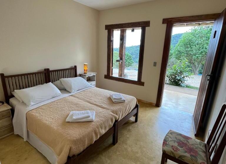 غرفة قياسية مطلة على الجبل, Pousada Santuário   Caeté