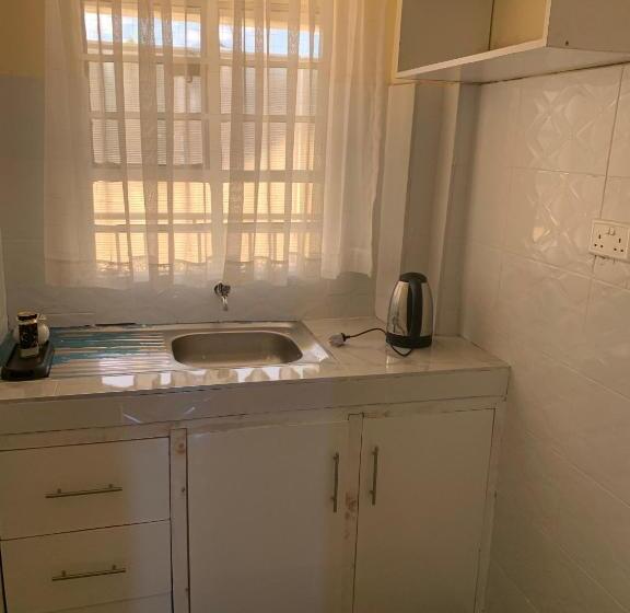 اتاق استاندارد, Derby Place Hotel And Lounge