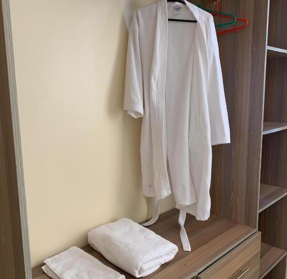 اتاق سوپریور, Derby Place Hotel And Lounge