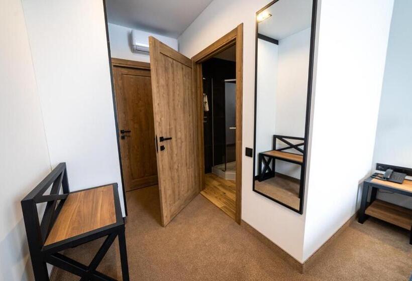 اتاق استاندارد, A Presto