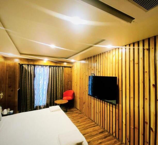 غرفة قياسية مزوَّدة بشُرفة, Adlife Luxury