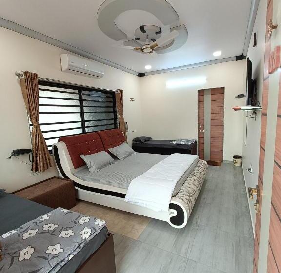 חדר סטנדרט, Jb Star