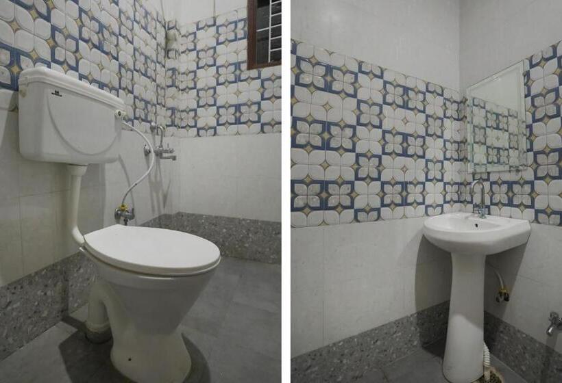 Quarto Triplo Clássico, Oyo Flagship R.v Palace