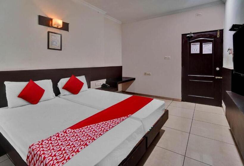 트리플 클래식 룸, Oyo Flagship White Cloud