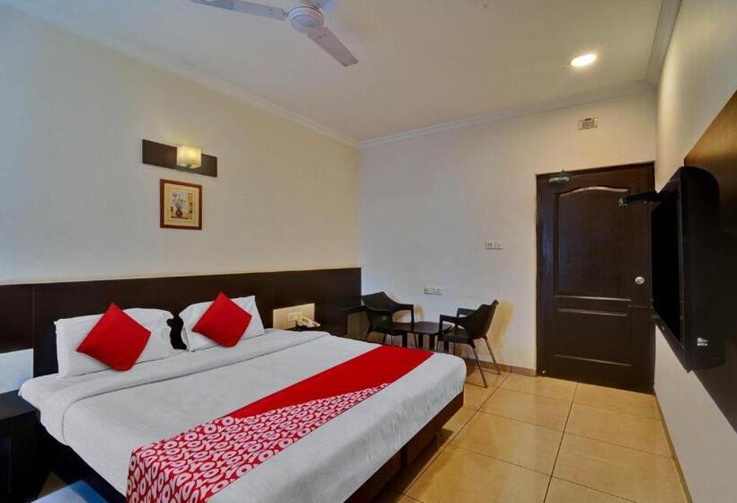 트리플 클래식 룸, Oyo Flagship White Cloud