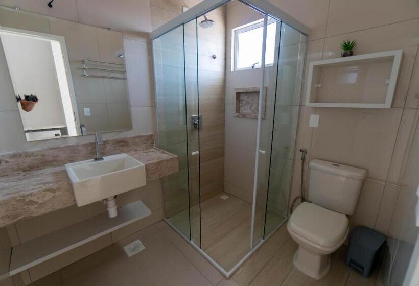 バルコニー付きスタンダードトリプルルーム, Pousada Diane