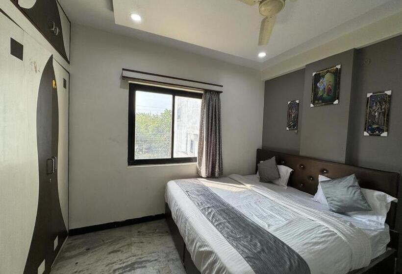 デラックスルーム, Silver Sky