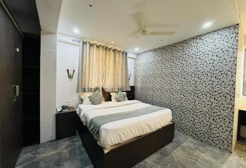 デラックスルーム, Silver Sky