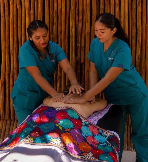 اتاق لوکس با چشمانداز دریا, Tótem Beach Club