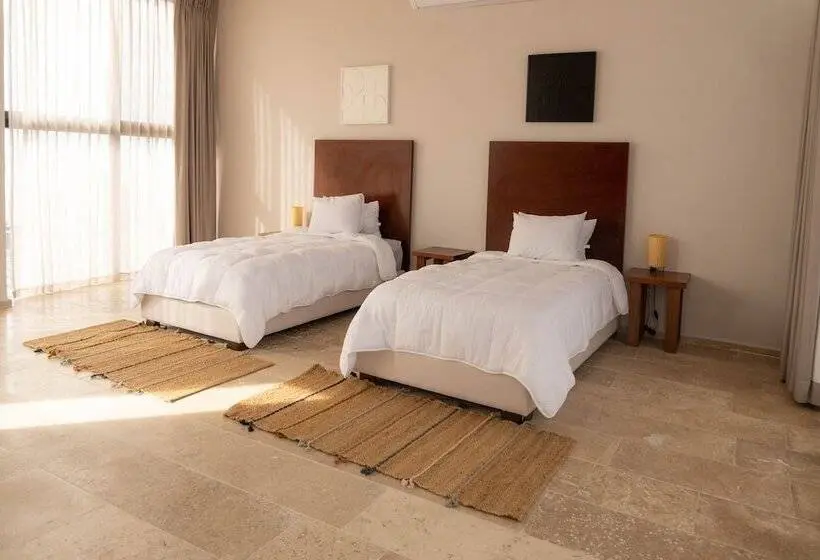 ファミリールーム, Tótem Beach Club