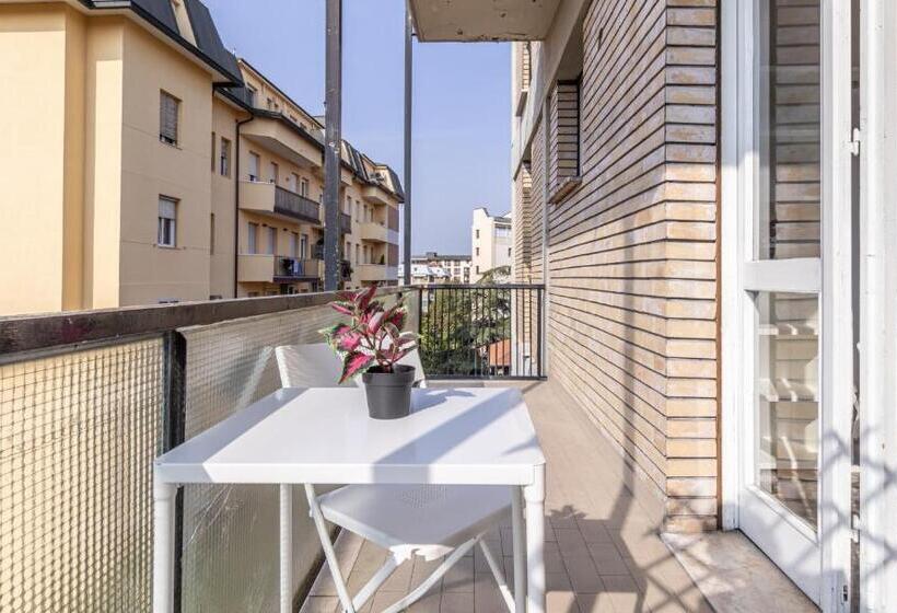 اتاق استاندارد با بالکن, Archiotto B Affitti Brevi Italia