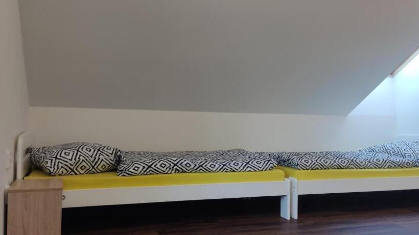 バルコニー付きスタンダードルーム, Penzion Bystřička