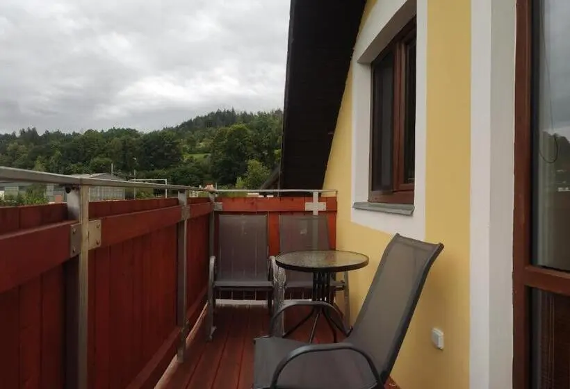 Huoneisto 1 Makuuhuone Parveke, Penzion Bystřička