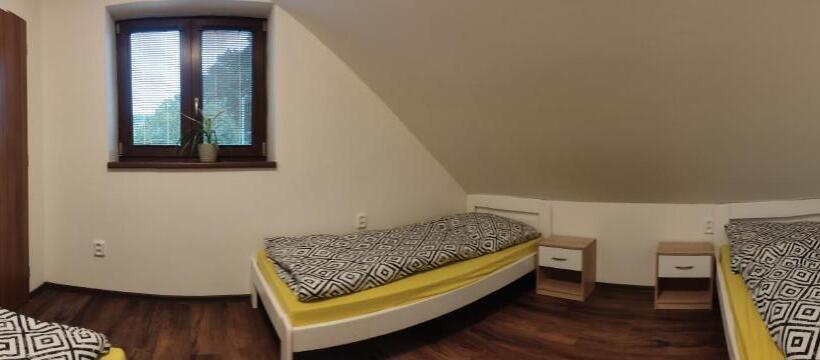 شقة غرفة نوم واحدة مزودة بشُرفة, Penzion Bystřička