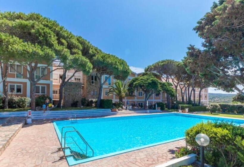 带1个卧室带泳池的公寓, Casa Azzurra Residence Gallo Dì Gallura