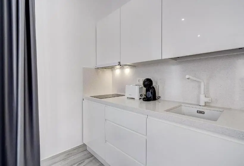 استودیوی استاندارد با چشم‌انداز دریا, Bal Apartments Adults Only